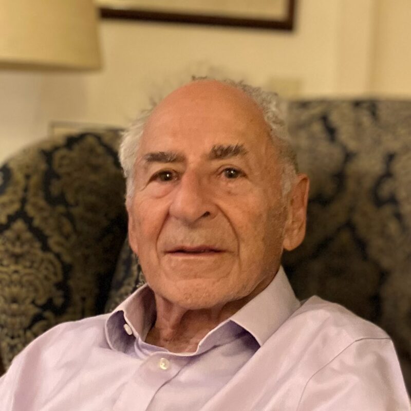 Daniel Schwartz Headshot