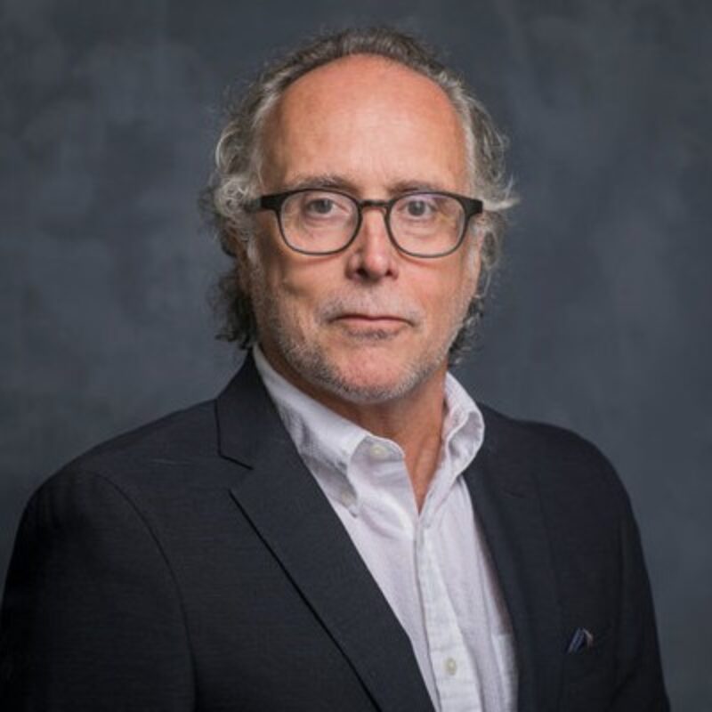 gary thompson headshot